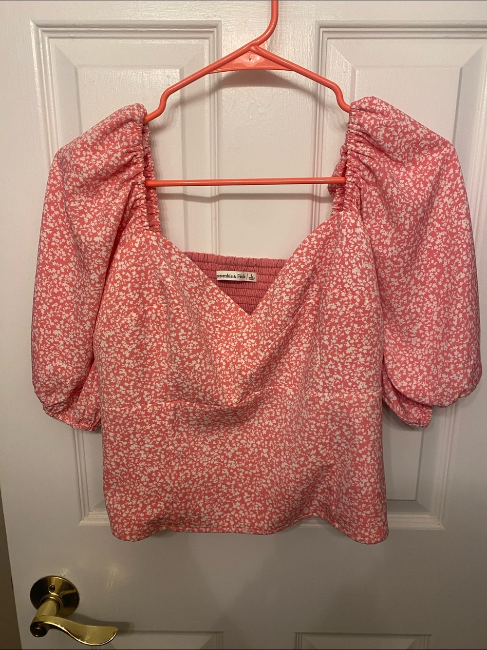 Abercrombie & Fitch Floral Puff-Sleeve Blouse cropped